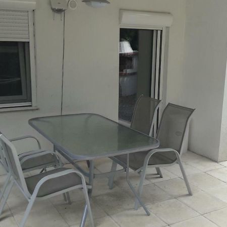 Friends 2 Apartment Переа Экстерьер фото