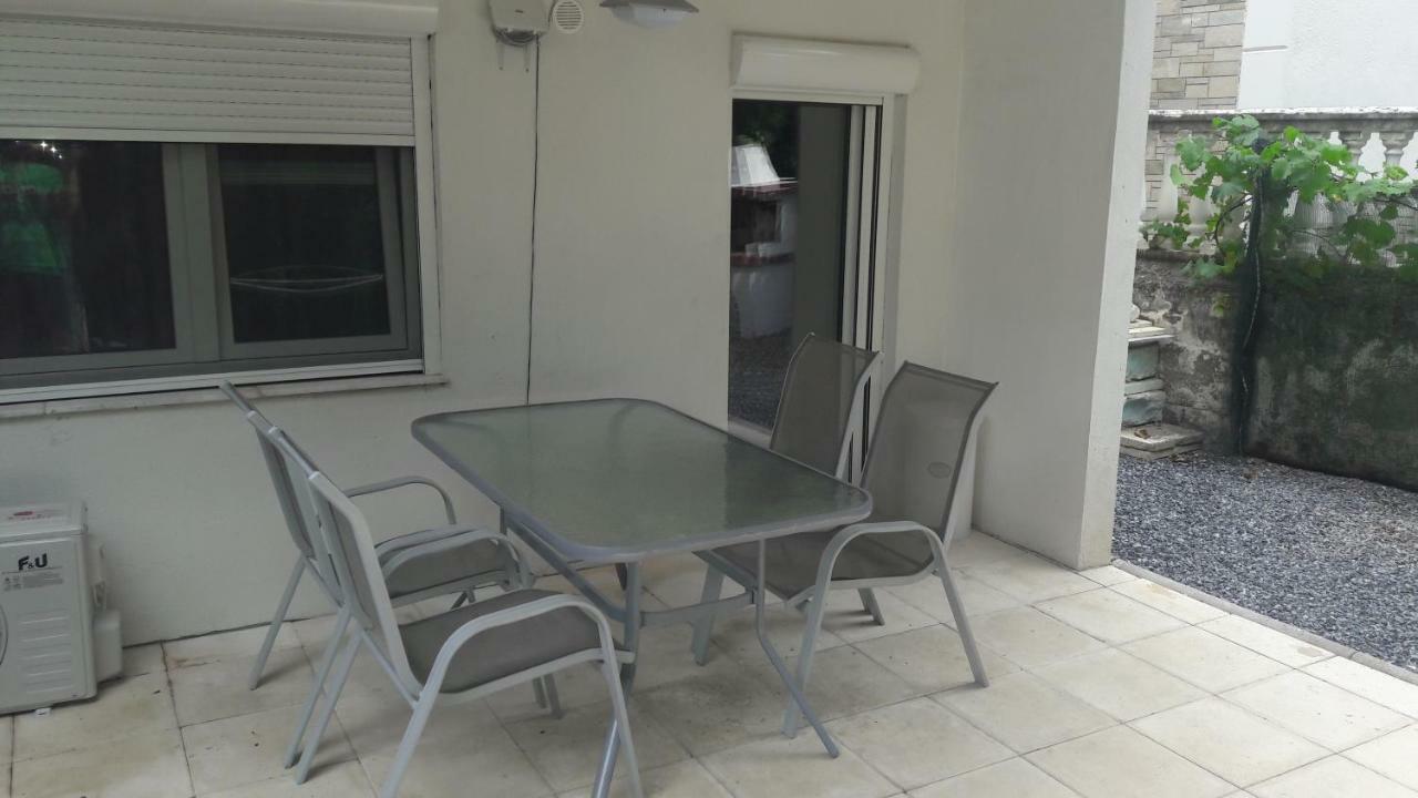 Friends 2 Apartment Переа Экстерьер фото