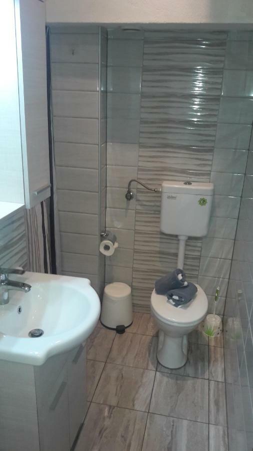 Friends 2 Apartment Переа Экстерьер фото